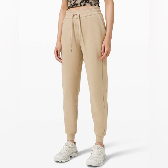lululemon athletica Pants - Lululemon Scuba High-Rise Jogger *Fleece 28" in Trench